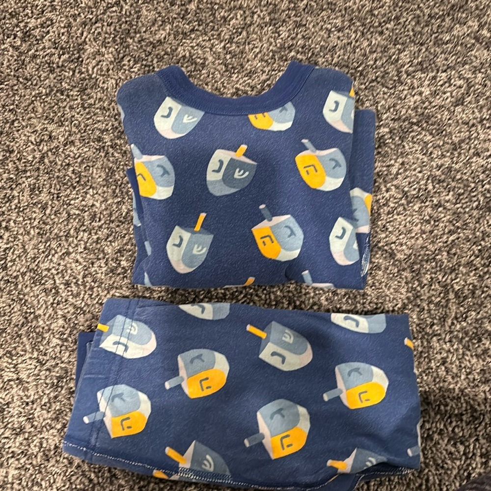 Hanna Andersson Hanukkah pajamas